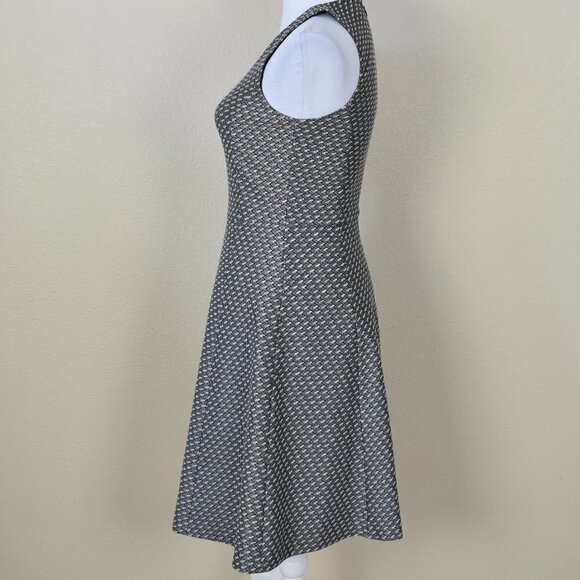 Theory Trekana Printed Textured Fit and Flare Dress 2 - Picture 4 of 8